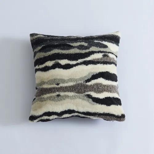ALMOHADON AFRICA BLACK 45X45CM CON RELLENO 280GR